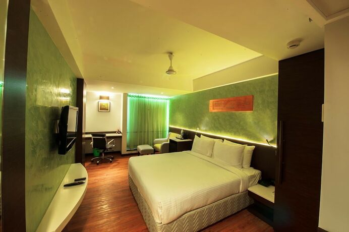 Imagen de la habitación del Hotel Effotel By Sayaji Indore. Foto 25