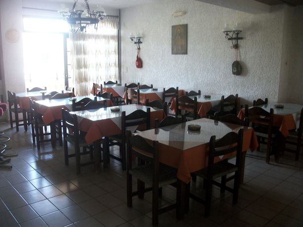 Imagen del bar/restaurante del Hotel Efi. Foto 4