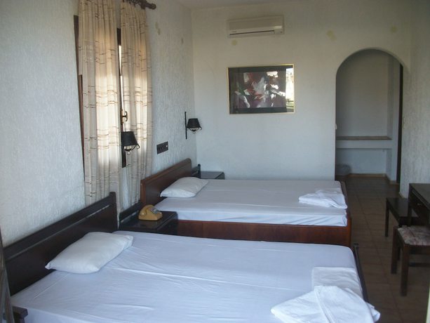 Imagen de la habitación del Hotel Efi. Foto 6
