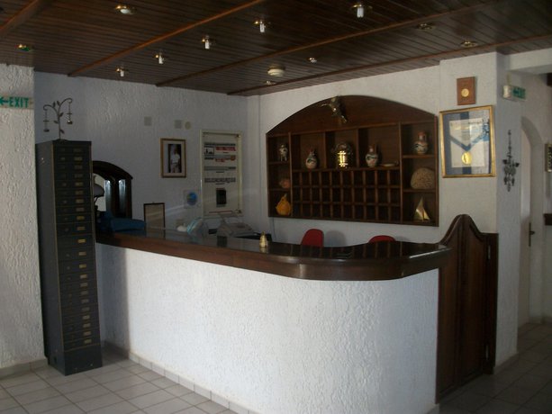 Imagen de los interiores del Hotel Efi. Foto 14