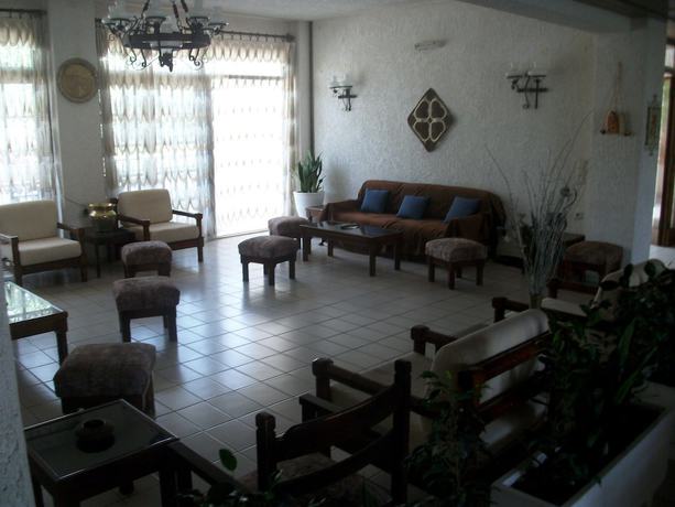 Imagen de los interiores del Hotel Efi. Foto 15