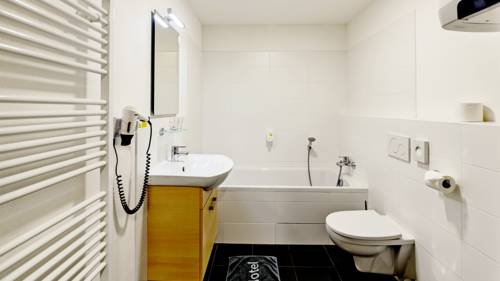 Imagen de la habitación del Hotel Efi Palace. Foto 3