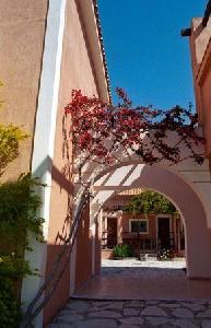 Imagen de la piscina del Hotel Efrossini Village. Foto 11