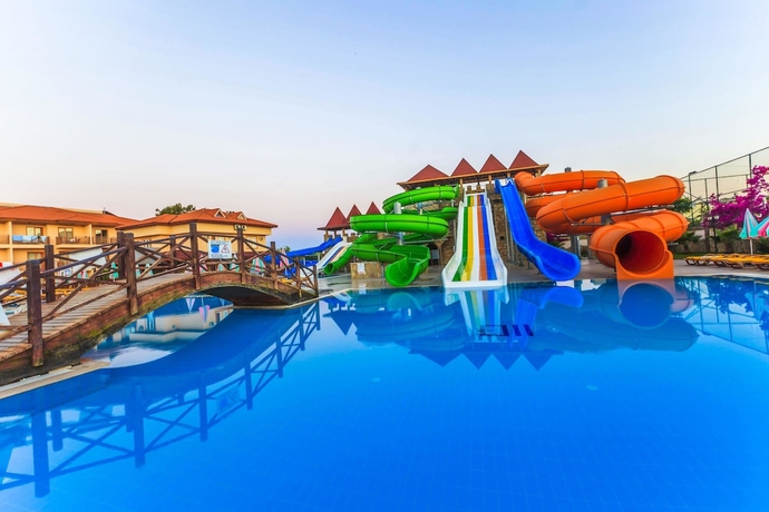 Imagen de la piscina del Hotel Eftalia Village - All Inclusive. Foto 18