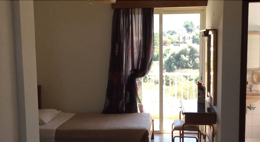 Imagen de la habitación del Hotel Eftihia Studios. Foto 6