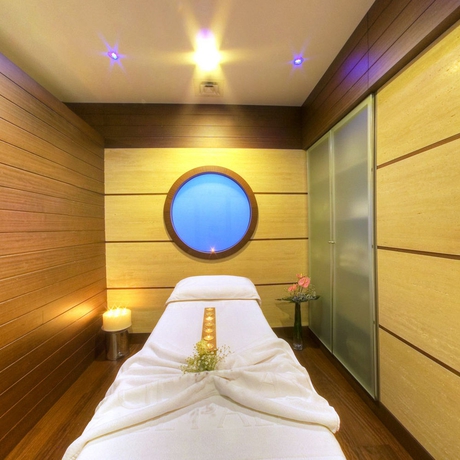 Imagen de los interiores del Hotel Ege Palas Business. Foto 16