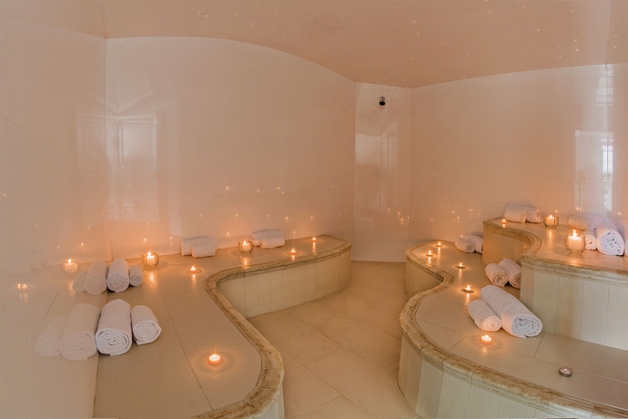 Imagen de los interiores del Hotel Egina Medell&iacute;n. Foto 13