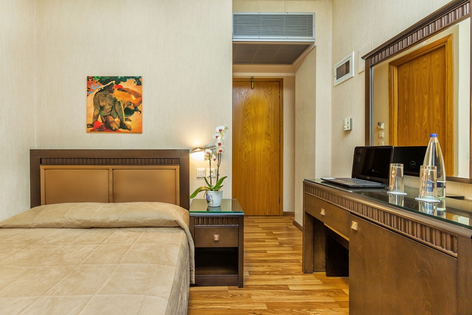 Imagen de la habitación del Hotel Egnatia. Foto 14