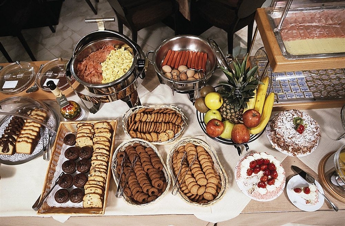 Imagen del bar/restaurante del Hotel Egnatia Palace and Spa. Foto 4