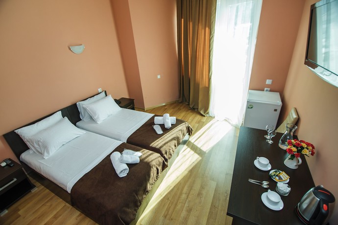 Imagen de la habitación del Hotel Egrisi. Foto 15
