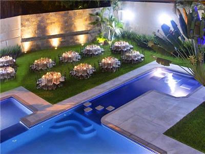 Imagen de la piscina del Hotel Eh Ejecutivo Urban. Foto 8