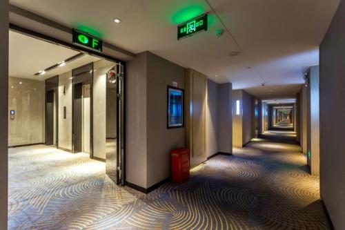 Imagen general del Hotel Eharm - Wuhan Optics Valley Pedestrian Street Huake University. Foto 12