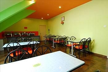 Imagen del bar/restaurante del Hotel Ehominns Caifu Square - Hefei. Foto 7