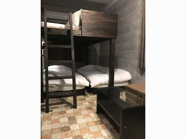 Imagen de la habitación del Hotel E-hostel Shinsaibashi. Foto 15