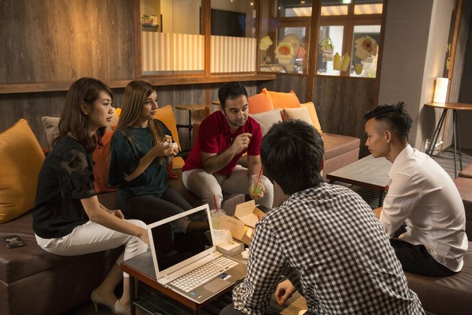 Imagen de los interiores del Hotel E-hostel Shinsaibashi. Foto 19