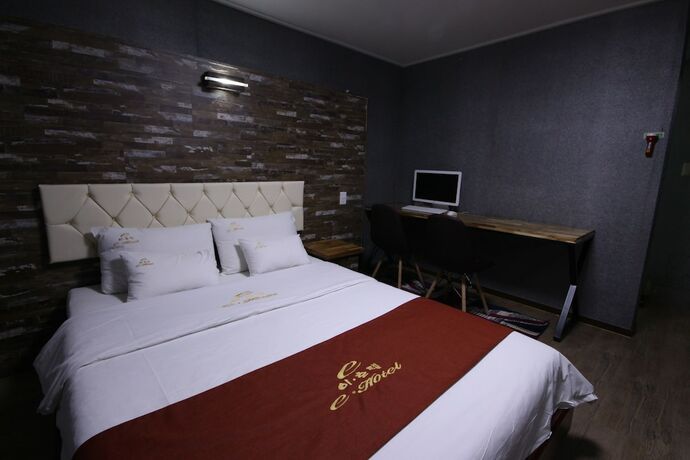 Imagen general del Hotel Ehotel Gumi. Foto 6