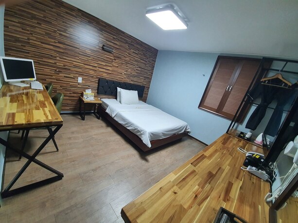 Imagen general del Hotel Ehotel Gumi. Foto 12