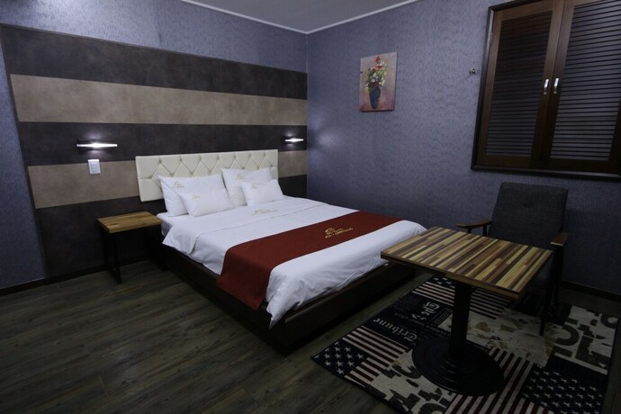 Imagen de la habitación del Hotel Ehotel Gumi. Foto 18