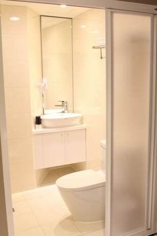 Imagen general del Hotel E-house. Foto 3