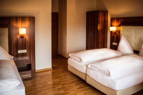Imagen de la habitación del Hotel Ehranger Hof. Foto 6