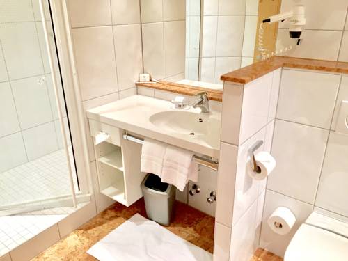Imagen de la habitación del Hotel Ehrenbachh&ouml;he. Foto 8