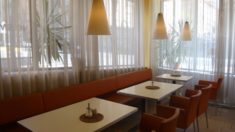 Imagen del bar/restaurante del Hotel Ehrlich. Foto 2