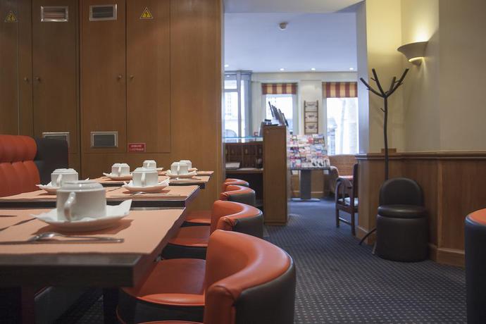 Imagen de los interiores del Hotel Eiffel Kensington. Foto 5