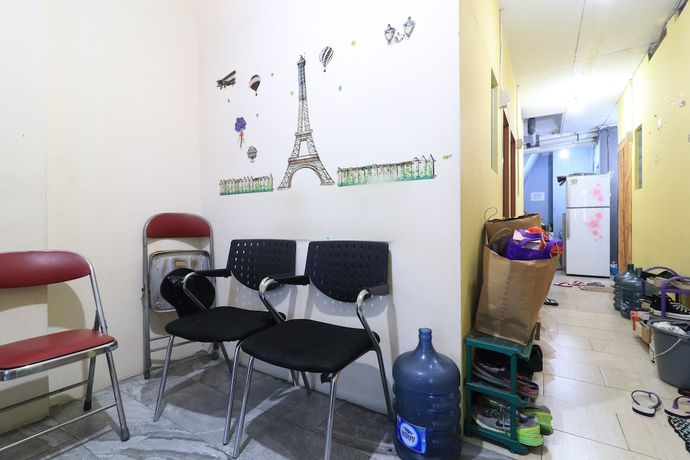 Imagen de los interiores del Hotel Eiffel Residence Batu Tulis 35A1 - Female Only. Foto 18