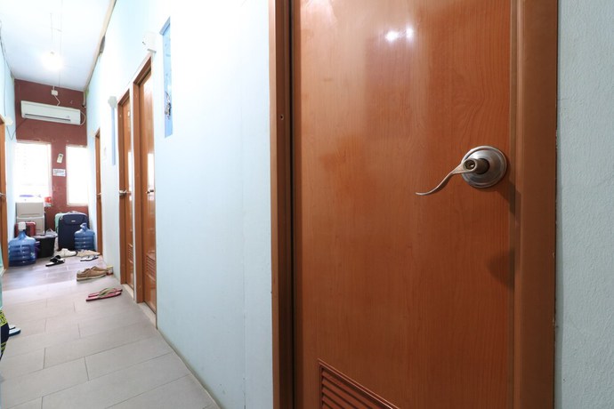 Imagen de los interiores del Hotel Eiffel Residence Batu Tulis 35A1 - Female Only. Foto 19