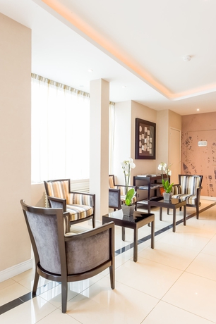 Imagen de los interiores del Hotel Eiffel Saint Charles. Foto 13