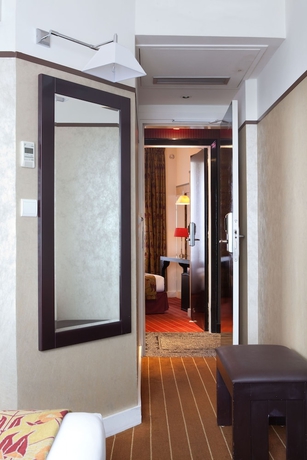 Imagen de la habitación del Hotel Eiffel Seine. Foto 13