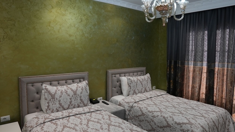 Imagen de la habitación del Hotel Eiffel, Tirana. Foto 4