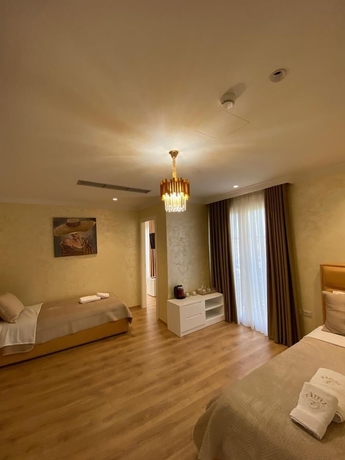 Imagen de la habitación del Hotel Eiffel, Tirana. Foto 12