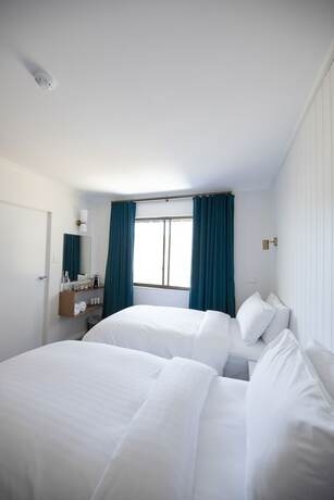 Imagen de la habitación del Hotel Eiger Chalet. Foto 15