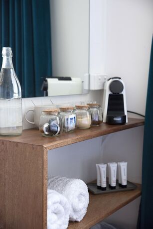 Imagen de la habitación del Hotel Eiger Chalet. Foto 17