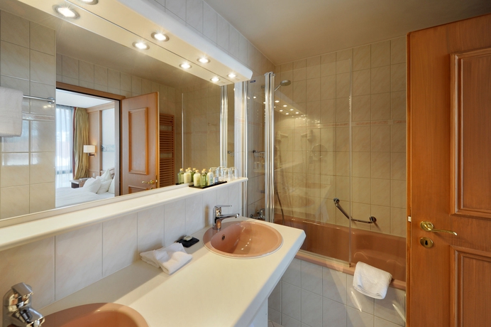 Imagen de la habitación del Hotel Eiger Mountain and Soul Resort. Foto 9