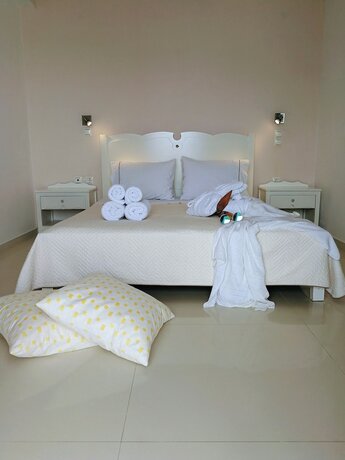 Imagen de la habitación del Hotel Eight Dimensions Capari Suites Elafonisos. Foto 11