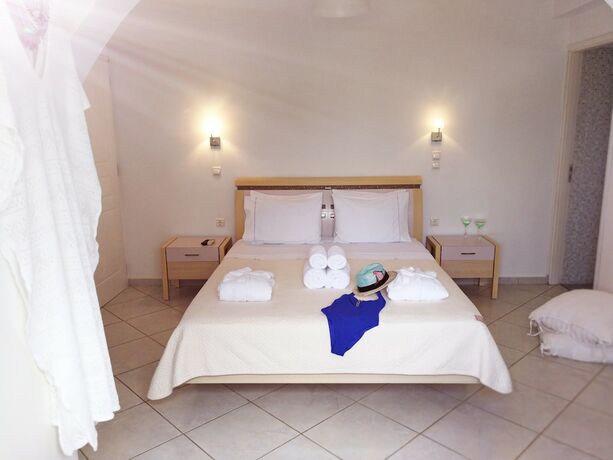 Imagen de la habitación del Hotel Eight Dimensions Capari Suites Elafonisos. Foto 13