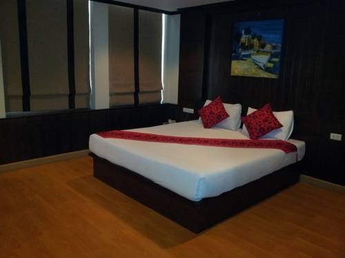 Imagen general del Hotel Eight Inn. Foto 1