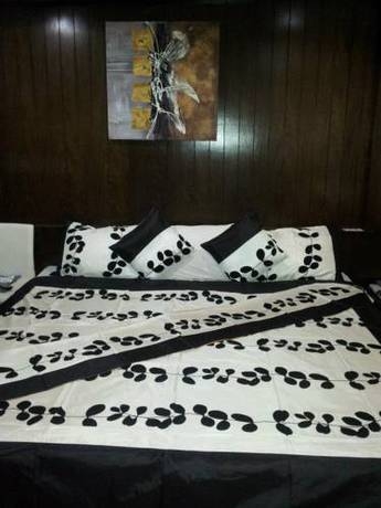 Imagen general del Hotel Eight Inn. Foto 2