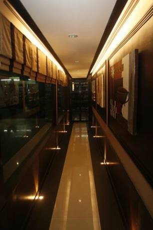 Imagen general del Hotel Eight Inn. Foto 9