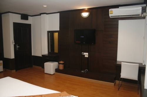 Imagen general del Hotel Eight Inn. Foto 11