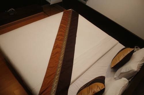 Imagen general del Hotel Eight Inn. Foto 18