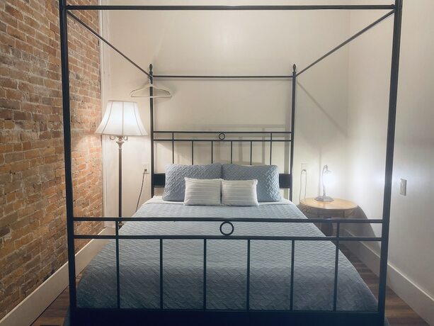 Imagen general del Hotel Eighteen-Ninety Sleepover. Foto 4