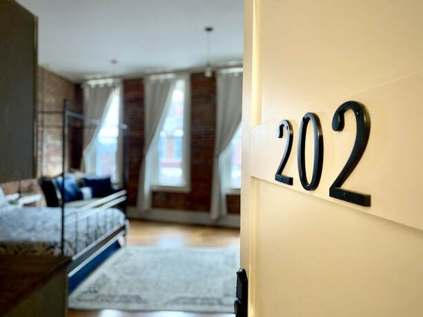 Imagen de la habitación del Hotel Eighteen-Ninety Sleepover. Foto 17