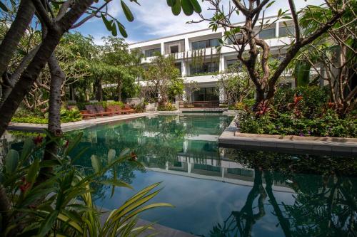 Imagen general del Hotel Eightfold Urban Resort. Foto 1