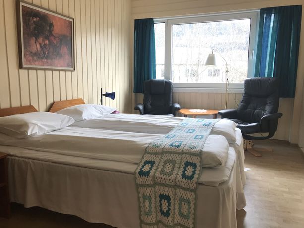 Imagen de la habitación del Hotel Eikuml. Foto 8