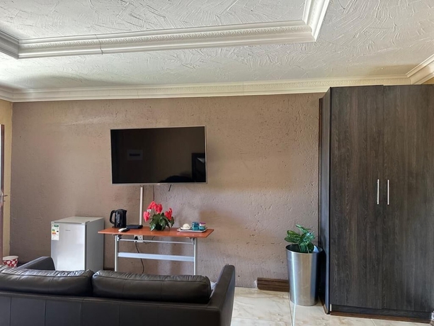 Imagen de la habitación del Hotel Ein Gedi Premier Lodge. Foto 4