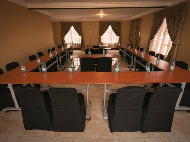 Imagen de los interiores del Hotel Ein Gedi Premier Lodge. Foto 15