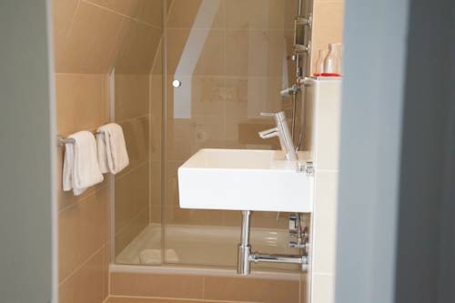Imagen de la habitación del Hotel Einhorn. Foto 14